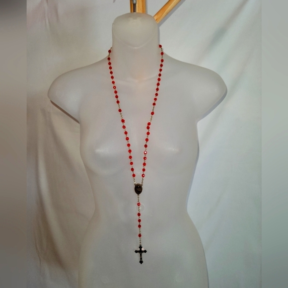 Antique Vintage Red Beads Rosary Saint Therese and crucifix with red pouch - Picture 1 of 8